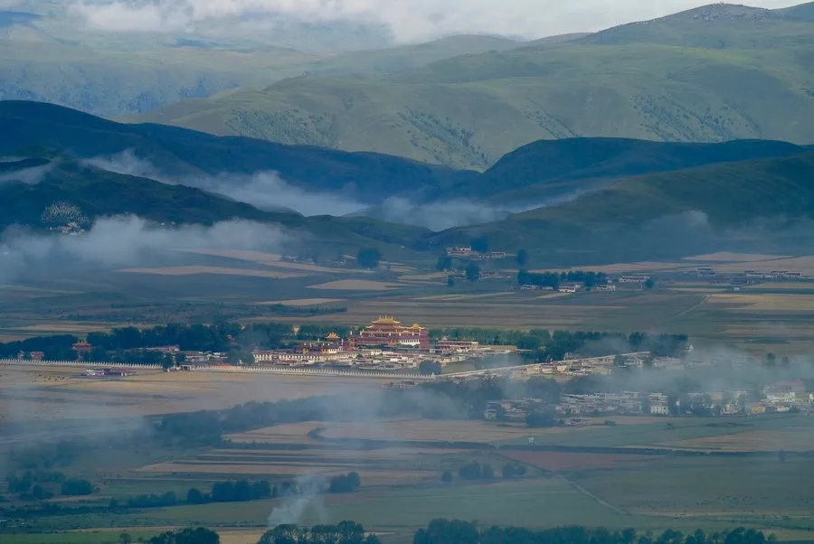 image of GARTAR MONASTERY (Mgar thar), Kham Minyak, Sichuan Province