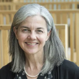 Photo of Lauran Hartley